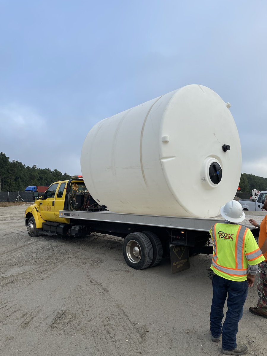 EdenCrete's tweet photo. Getting @Precision2k set up to receive @EdenCrete for our next @GADeptofTrans project.  20,000 gallons headed to the southwest where P2K will be using volumetric mixing trucks to support the entire job, and according to their schedule. Thank you P2K and GDOT! https://t.co/JPl4maQcRP
