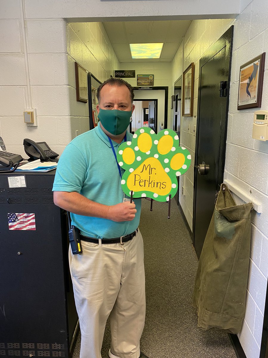 Thanks for my 🐾 paw print <a href="/PamBKK/">Pam Kleine-Kracht</a> —I loved it! <a href="/WilderWildcats/">Wilder Elem. School</a>