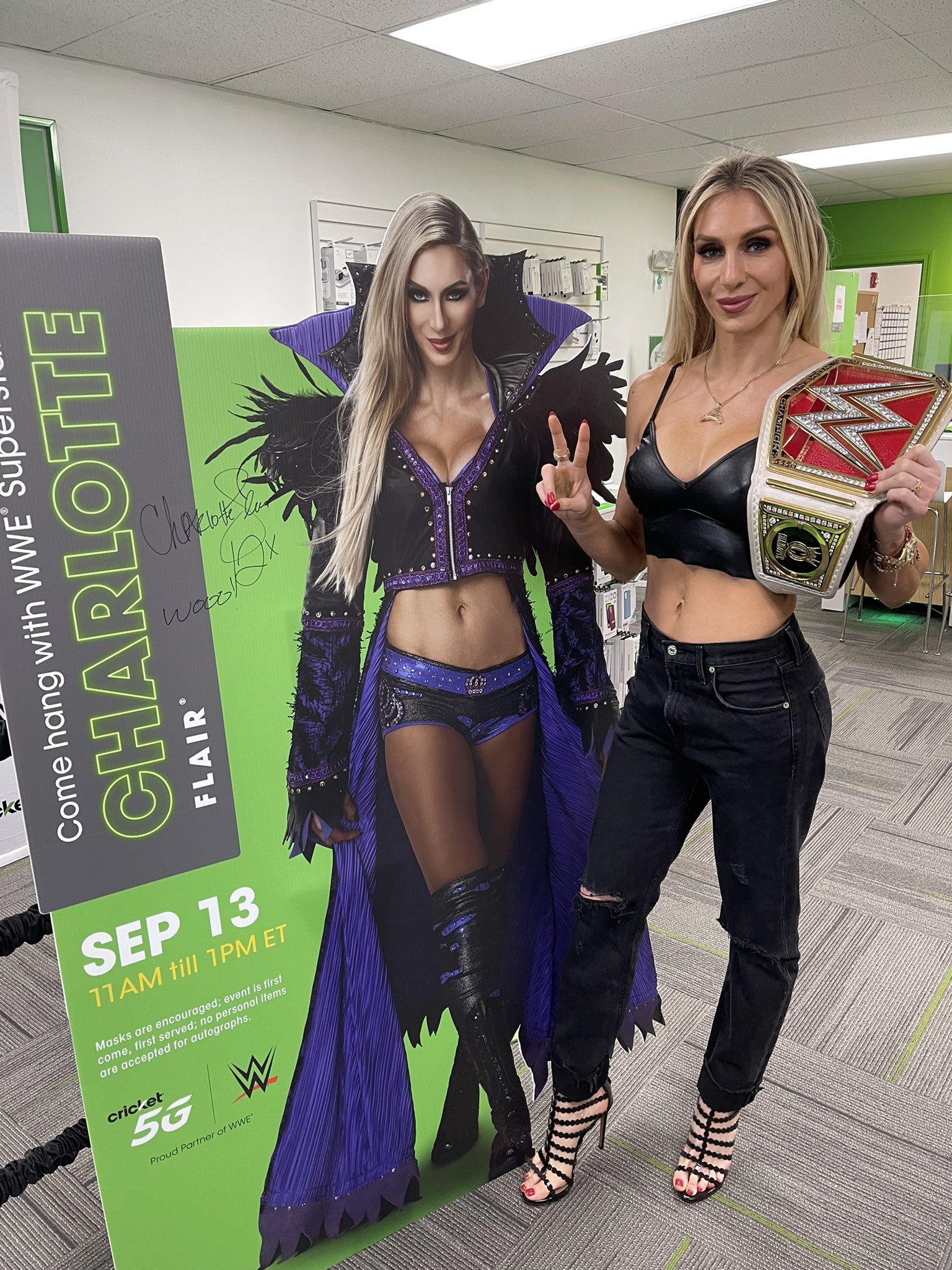 Charlotte Flair Shares Stunning Photos From WWE Raw Attendance 4