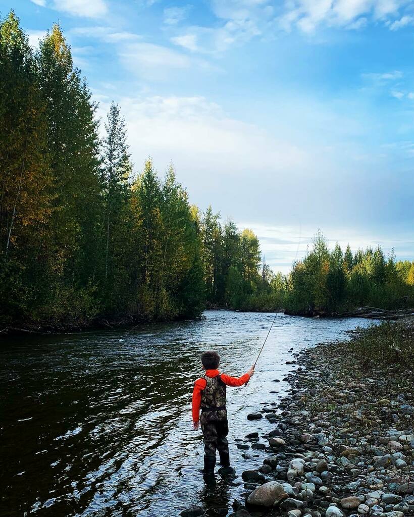 matthew_komatsu's tweet image. “Don’t adventures ever have an end? I suppose not. Someone else always has to carry on the story.”
— JRR Tolkien, LOTR

#alaskaflyfishing #tenkara #streamside #kidsfishing instagr.am/p/CTxSpNTvXbX/
