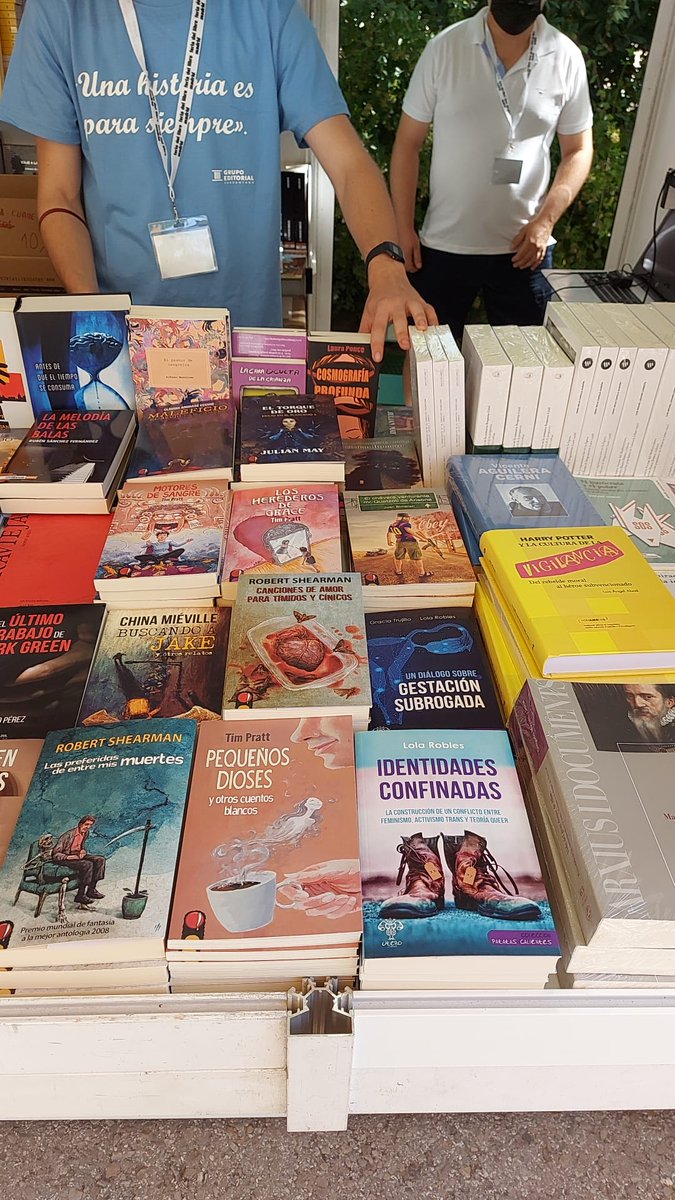 Si andas por Madrid y quieres darte un gusto de #fantasiadiferente, <a href="/maquinaping/">La maquina que hace PING!</a> estamos en la #FeriadelLibrodeMadrid, en la caseta 303 de editoriales valencianas. ¡Pásate!
