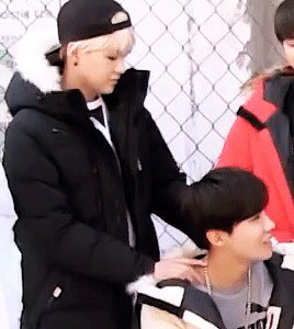 sopefolder's tweet photo. #호석 #솝 #윤기 
#Jhope #Suga #sope #BTS   
@BTS_twt https://t.co/nsJHTNS4yT