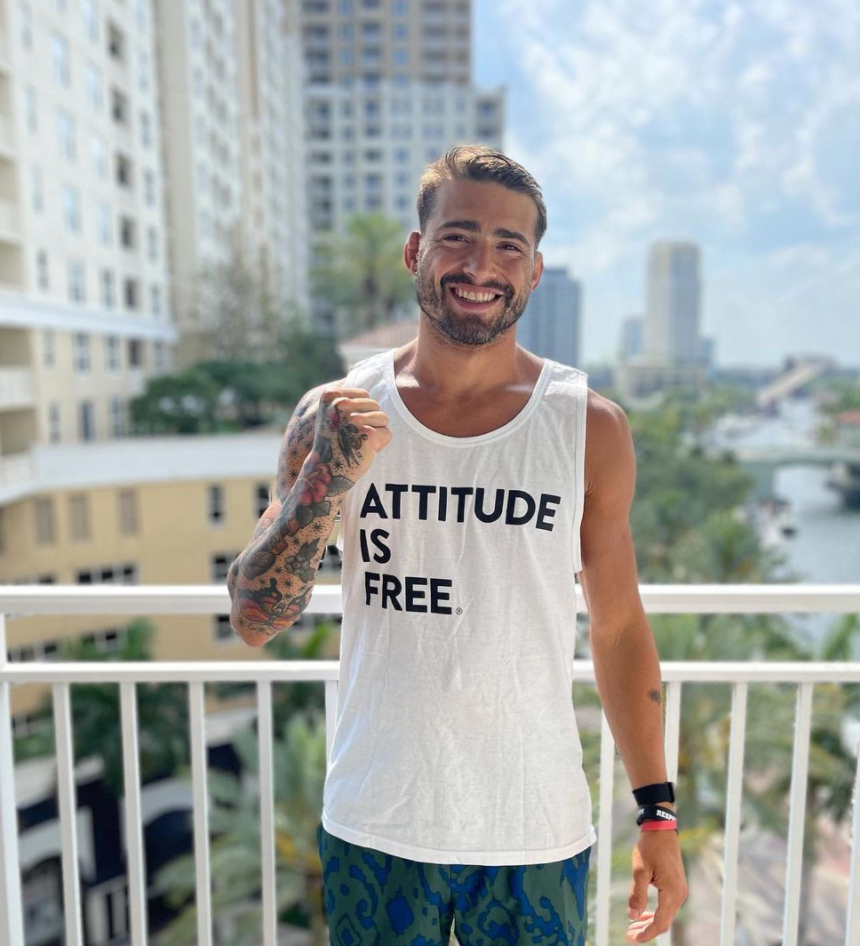 Here is your reminder to start your week off on the right foot! 

“Just because it’s hard doesn’t mean it’s impossible. You got this.”

Practice self-care, healthy habits and don't forget to make time for yourself to relax.