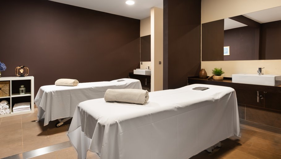 exe Hotels tweet media