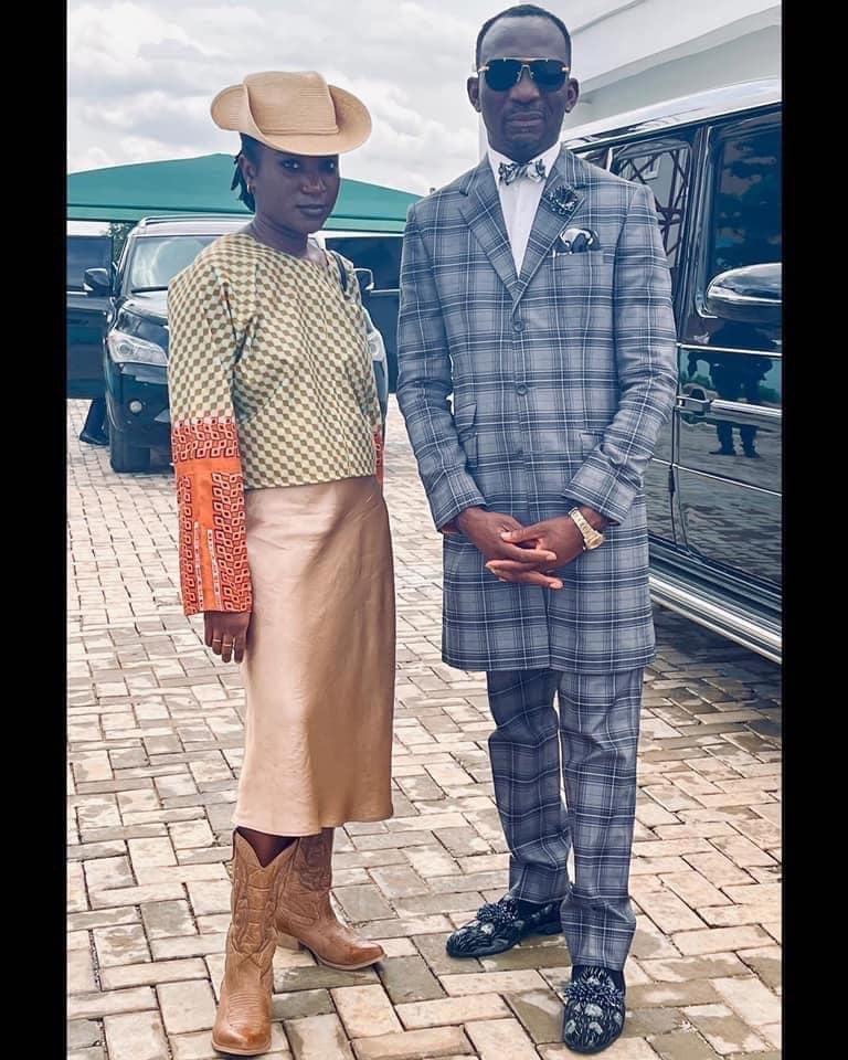 VictorIsrael_'s tweet photo. Abeg who dey style Deborah Enenche? Because what is this? 😢😢 https://t.co/JBhvO3bkSb