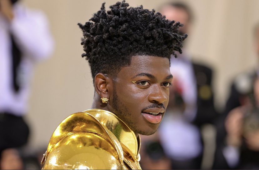 simbiharajuku's tweet photo. MONTERO 👏🏾👏🏾👏🏾👏🏾👏🏾🙇🏾‍♀️ #METtalk #MetGala #MetGala2021 #LilNasX https://t.co/iQtCn6jrhg