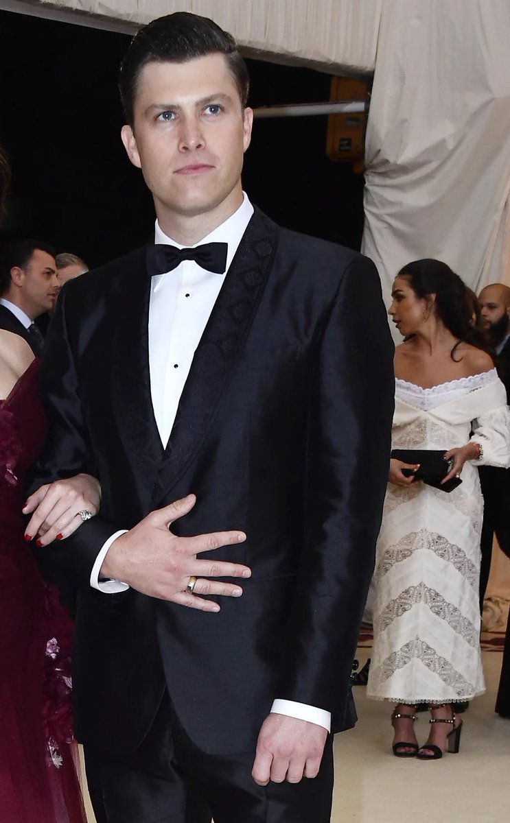 RT @jostmulaney: remember when colin jost went to the met gala by himself? totally not with anyone else. just him. https://t.co/ack1ZI9ply