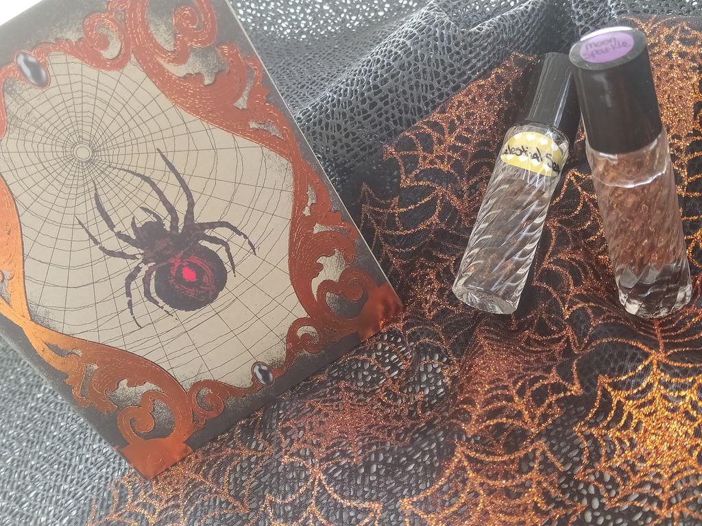 4EvaWonderful's tweet image. New! Spell box and potions 
#halloween2021#boxset 
Shop Halloween now at
buff.ly/3k0JwaY

#spellbox #potions #eclecticlightwitch