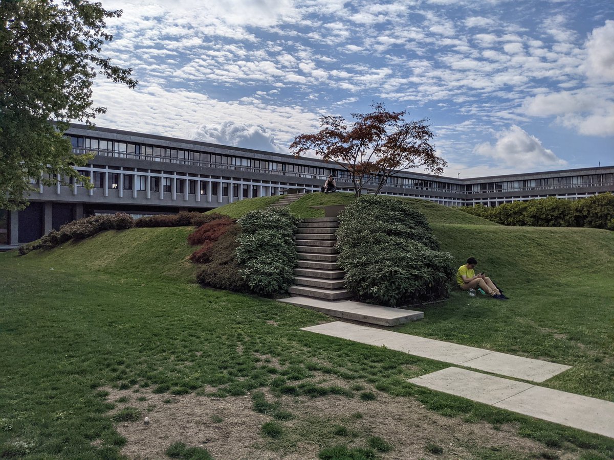 mathcitymap's tweet image. It seems that @SFU is ready for its first #mathcitymap #mathtrail! Many interesting objects are waiting to become a task! 😊🔢📐🌿
#iteachmath #twlz @Erasmus_Project @Erasmus_DAAD