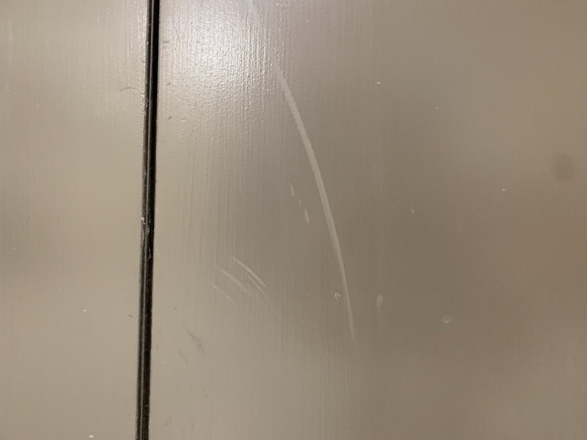 UTACommElevator's tweet image. They tried to claw their way out to no avail #elevatorprobs