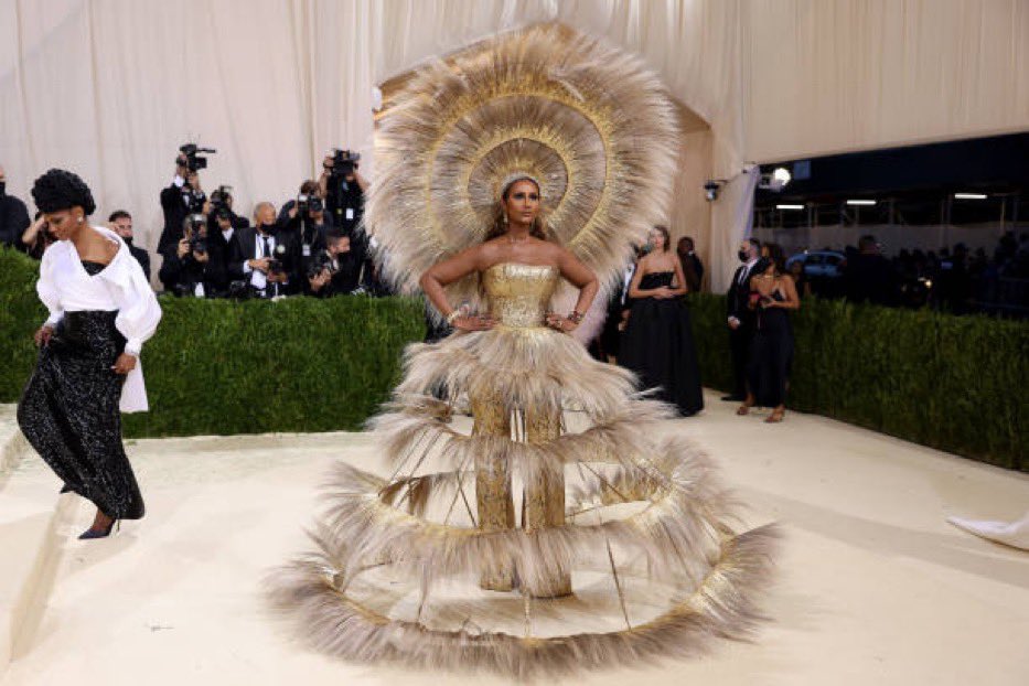RebLRocR's tweet photo. IMAN! 👑 👑👑👑👑

Bumboclawt!!!!! ITS OVA!! Shut it the fuck down!!!!!!! IMAN!!!!!!🤯🤯🤯🤯🤯🤯🤯🤯🤯🤯🤯🤯🤯🤯🤯🤯

#MetGala https://t.co/q5Y58rvpYW