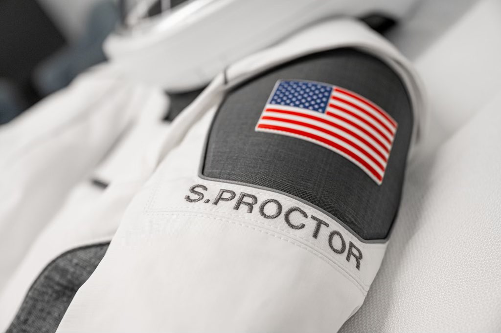 Dr. Sian “Leo” Proctor tweet media