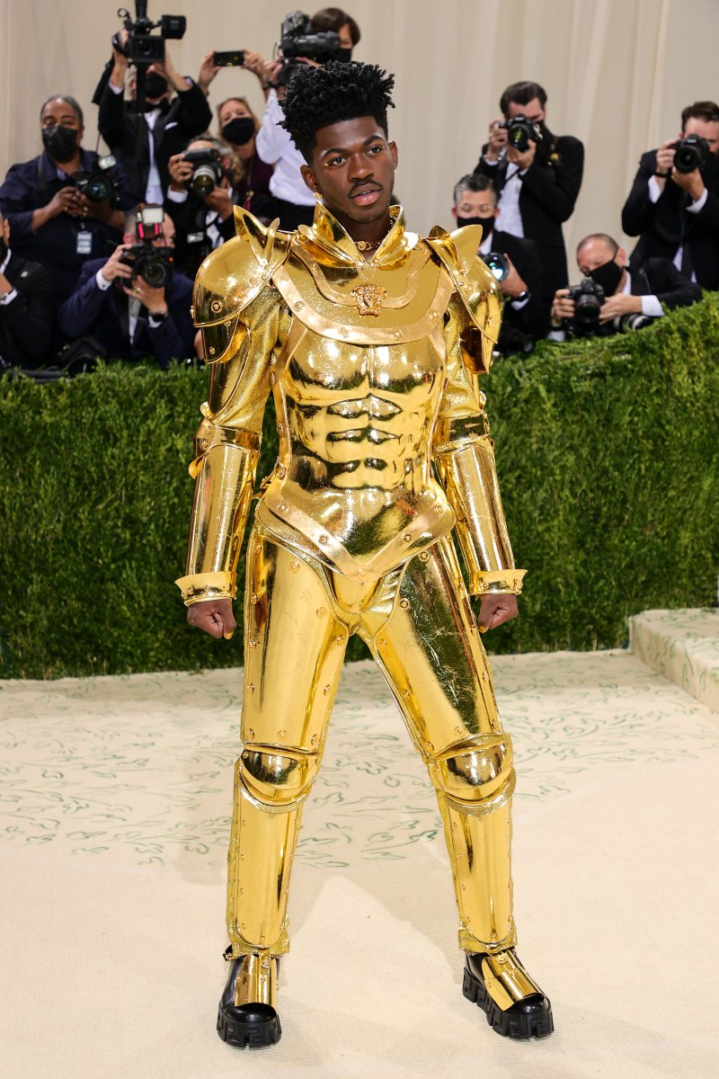 voguemagazine's tweet image. .@LilNasX pulled off three regal outfits on the 2021 #MetGala carpet vogue.cm/XO48LhD