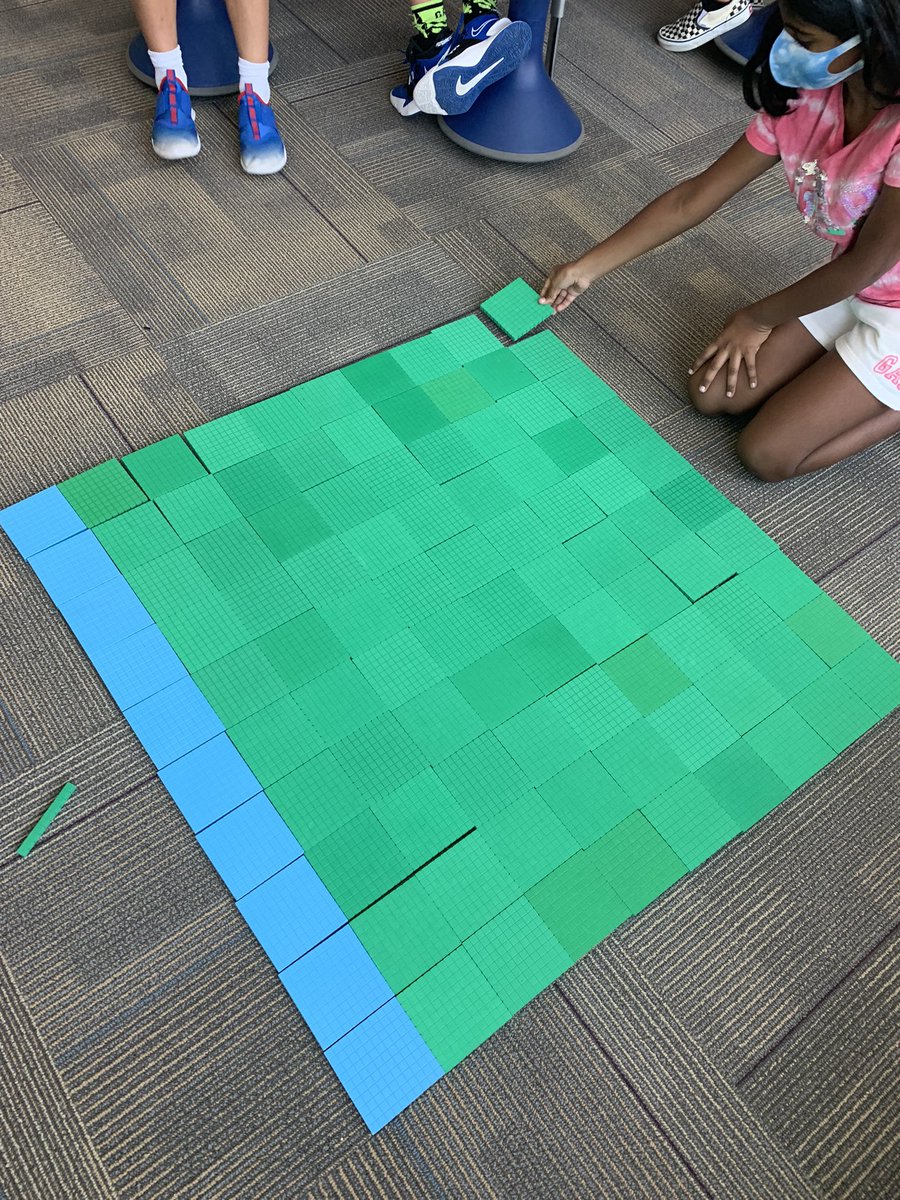 MrsMorin3's tweet photo. Conceptualizing really big numbers. 10,000 then 100,00. How big is a million? Ask your Ss how many thousands in 3,000? How many hundreds? Tens? https://t.co/sxMZfxZlHh