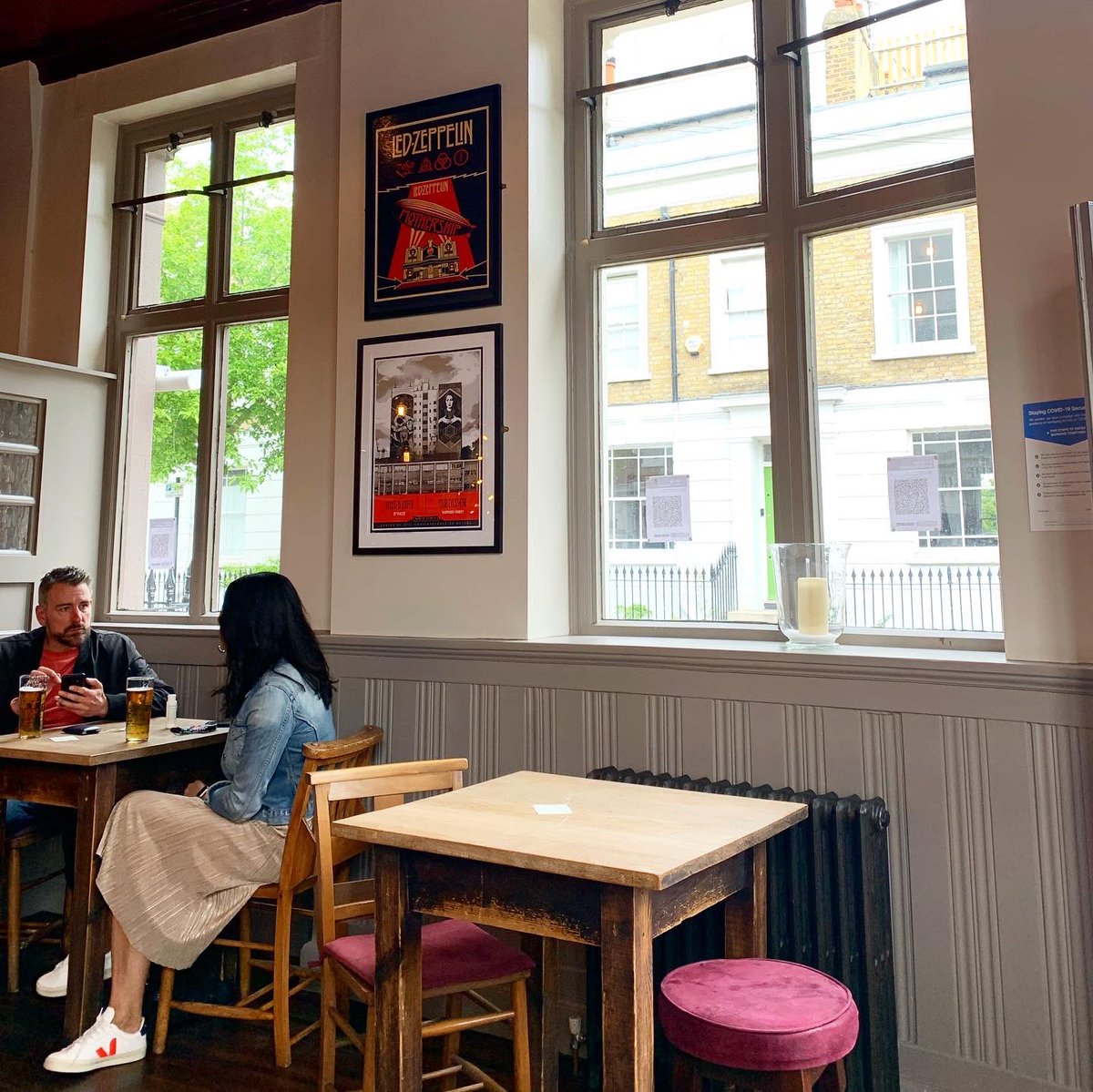 TheLondonPubMap's tweet photo. The Albert Arms, Elephant &amp; Castle  #pub #London #londonpub #elephantandcastle

https://t.co/hp4q4NS2dB https://t.co/nJa0OIHO4g