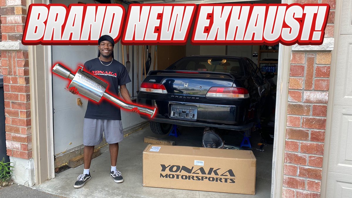 aj_scarlettt's tweet photo. Yonaka motorsports told me to tell y’all to watch the new vid 😉❤️ #ad 
https://t.co/M6aCYaVerH https://t.co/wwWWGXda6V