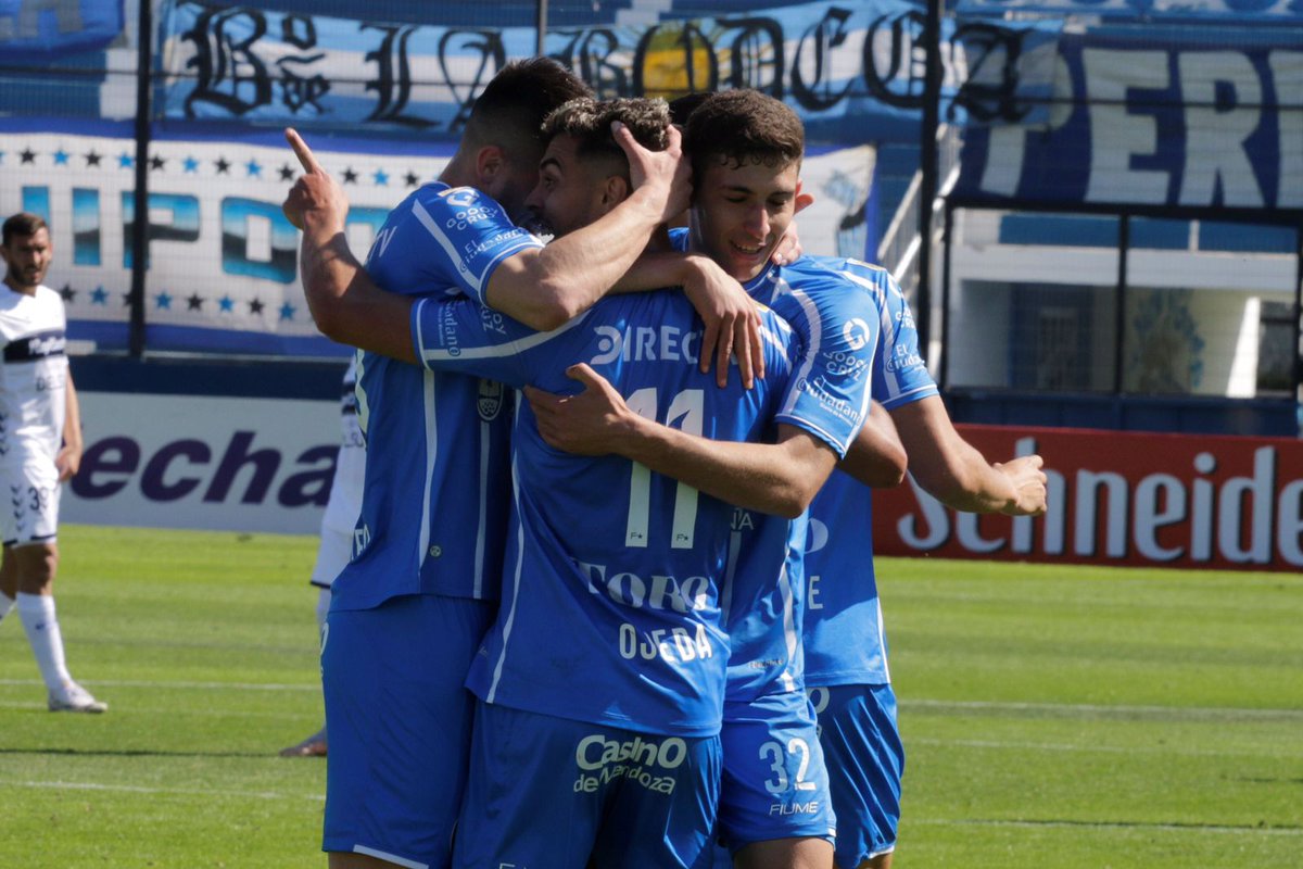 Buen comienzo de semana bodegueros. Siempre así, todos juntos 💙