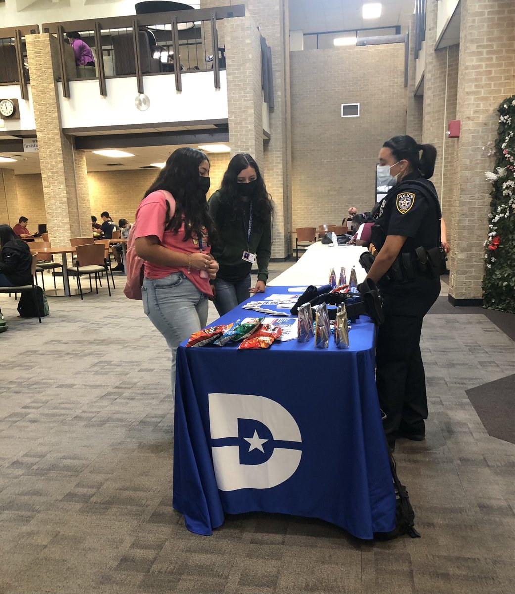 Dallas College PD at Eastfield in the hive today recruiting new youth explorers into the program. It is a great opportunity for those interested in the criminal justice field between the ages of 14-20. Come by room N-100 and speak with Officer Denova and Officer Villa.