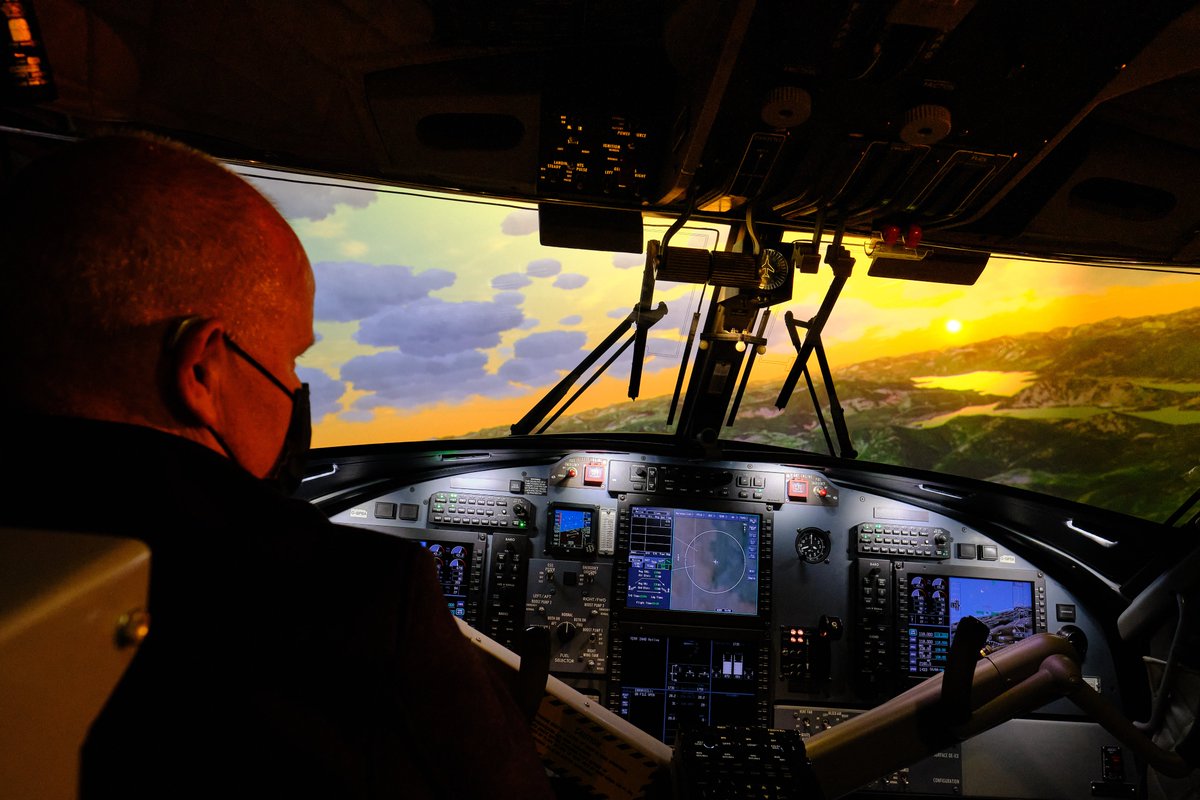 Did you know Pacific Sky has initial and recurrent DHC-6/400 training with ground school, Flat Panel Trainer (FPT), Full Flight Simulator (FFS), and advanced courses such as Reduced Ground Roll (RGR) and floatplane operations? We've got you covered. Visit pacificsky.ca
