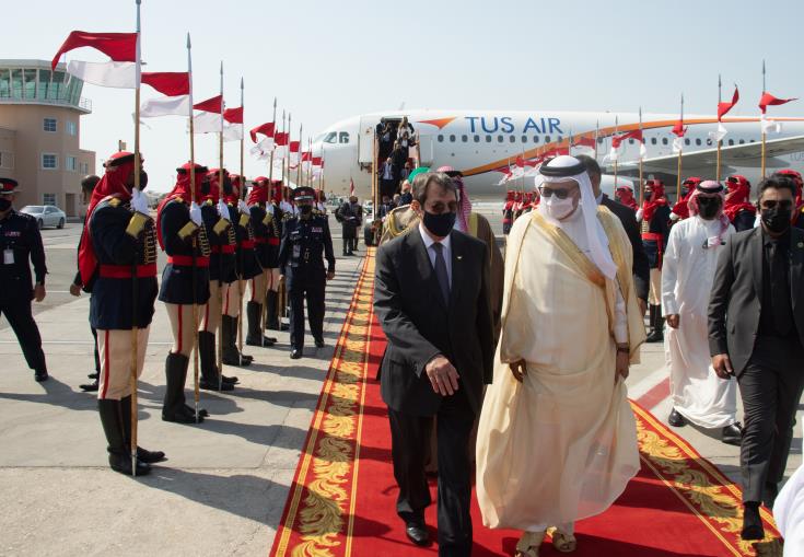 Parikiaki's tweet photo. Cyprus President Anastasiades begins official visit to Bahrain
https://t.co/68rOjna7xB #Cyprus #CyprusBahrain https://t.co/0smPlvwhuj
