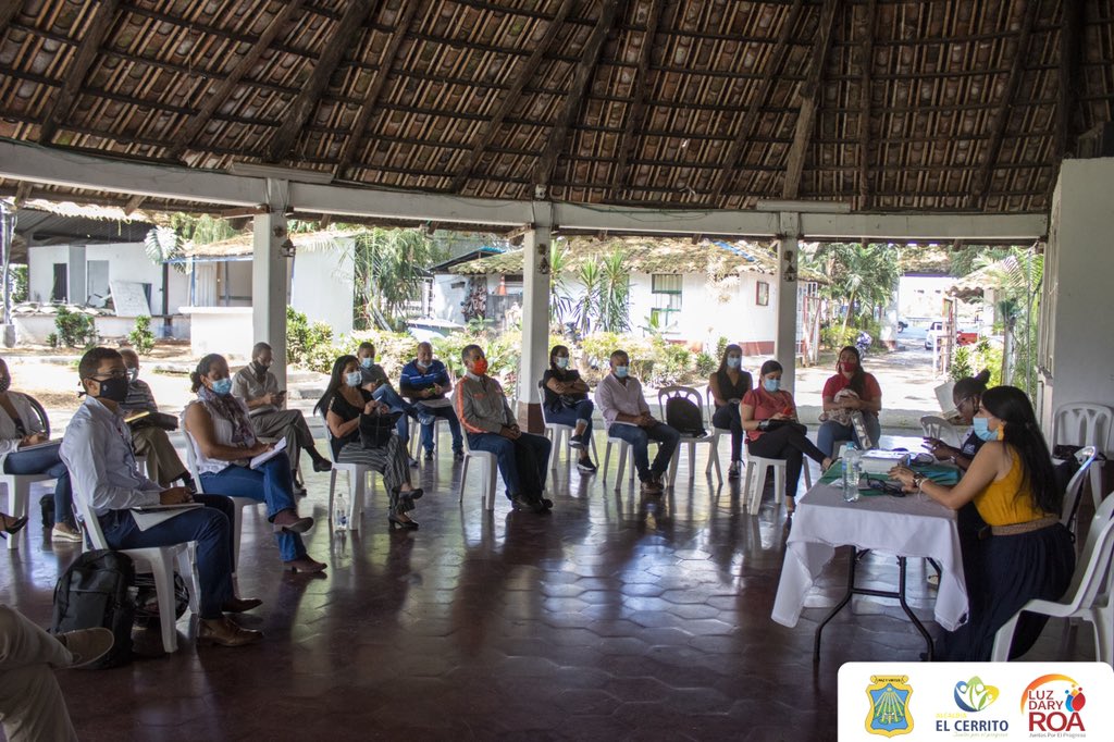 MPIOELCERRITO's tweet photo. P L A N   A M B I E N T A L 🟡
Comite tecnico interinstitucional de educación Ambiental El CIDEA. 
Se desarrolló este comité en la mañana de hoy con delegados de las Secretarias de la Alcaldia de El Cerrito, entidades prividas y organizaciones sociales. https://t.co/wMrh78JuKM