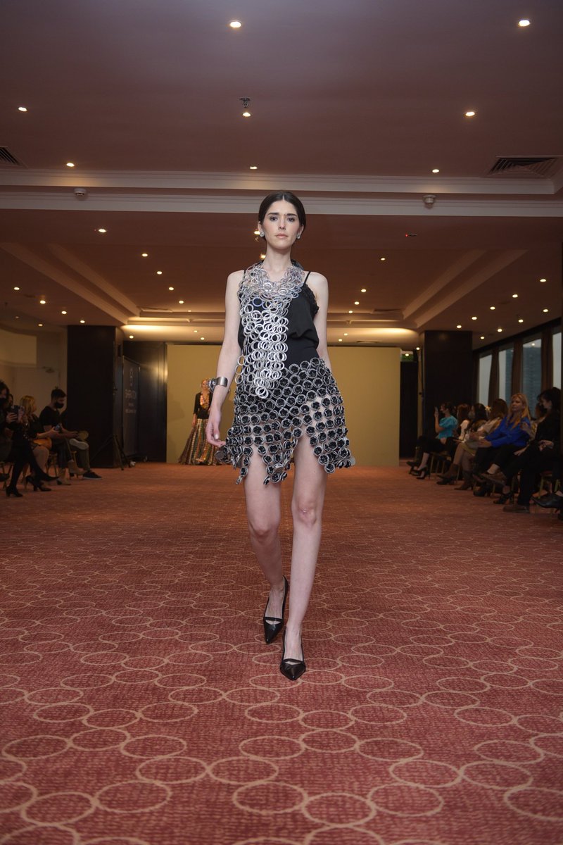 denavarret's tweet photo. Colección Serendipia by ADNJewelry hecha con cápsulas de cafe recicladas. Pasarela AMSOAR (Moda Sustentable) en la 55ta. Edición Argentina Fashion Week.  Hotel Sheraton producido por Hector Vidal Rivas. 
En esta pasarela se reciclaron mas de 10.000 cápsulas de cafe. https://t.co/F6L4OZu8dg