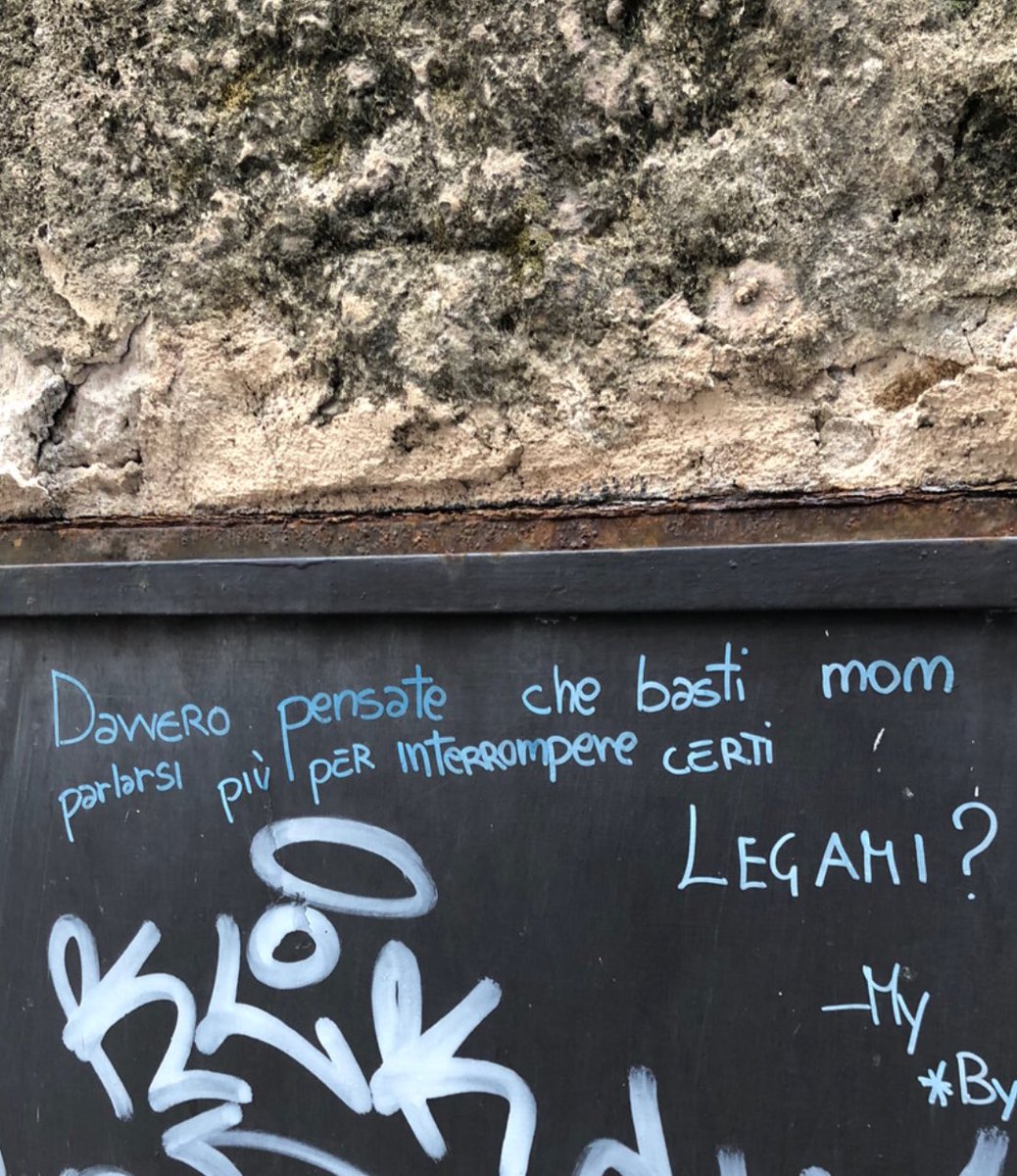 maaarta00's tweet photo. Mi manchi tanto, Napoli💔 https://t.co/BeLhTJE7ZG