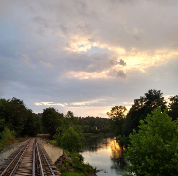 LakeWallyWendy's tweet photo. The Soaring Eagle is fun for the whole family! Check out this scenic and recreational rail biking adventure in the Northern Poconos! 👉https://t.co/qZT0vRbTAD
📸 @soarineaglerail via Insta
#railbiking #familyfun #thingstodo #funthingstodo #localfun #PoconoMtns #NorthernPoconos https://t.co/a4rsCxdcW5