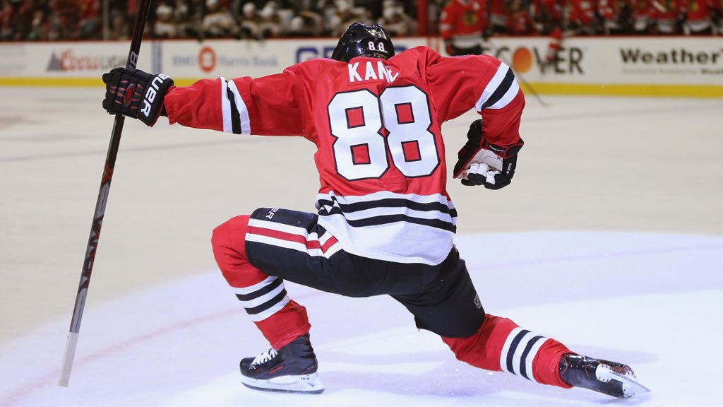 VinnieParise's tweet photo. The two best male Chicago athletes at their respective sports both wear number 88. https://t.co/Wg1cfU8hc1
