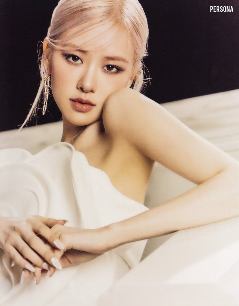 FILOSEY021197's tweet photo. What color do you think will Rosé wear? 🤔

Reply your bets with the tags! 

ROSÉ AT THE MET GALA
#ROSÉ #MetGala2021 https://t.co/xCVSH2cNB9