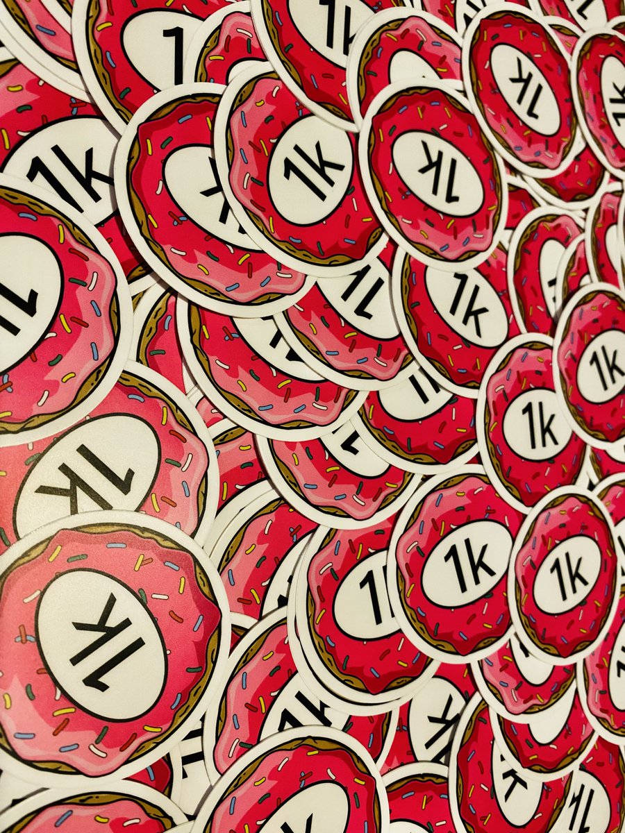 AppletreeMedia's tweet photo. @kc8swy @GrrCON @P1nkN1ghtmare Someone please wake our programmers up Friday morning so they don't miss out on the #GrrCon Fat Ass Fun Run and a sweet sticker. https://t.co/zhDACsoi6v