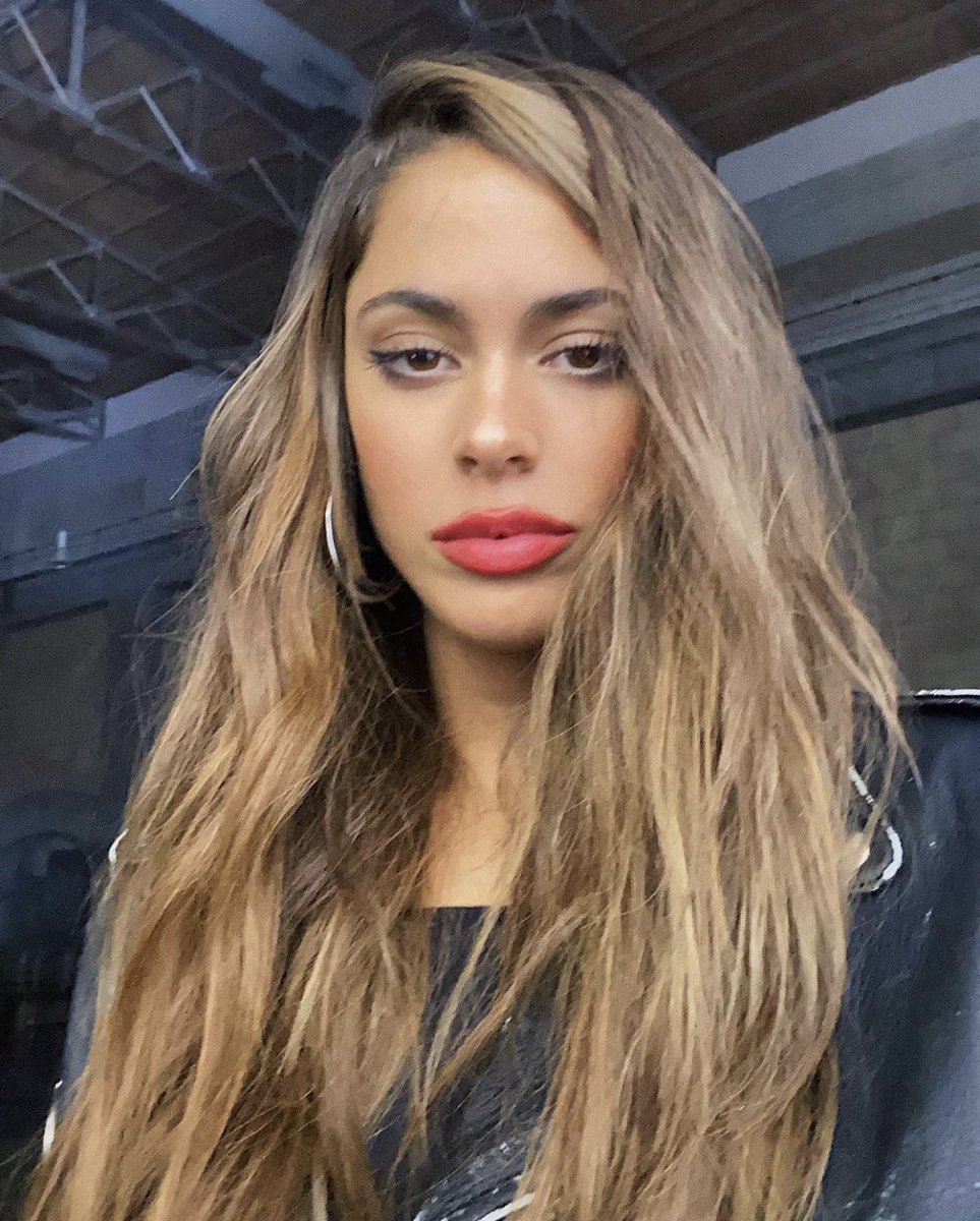 ThrowbacksTini's tweet image. .@TiniStoessel via Instagram 1 year ago today (13th September 2020)