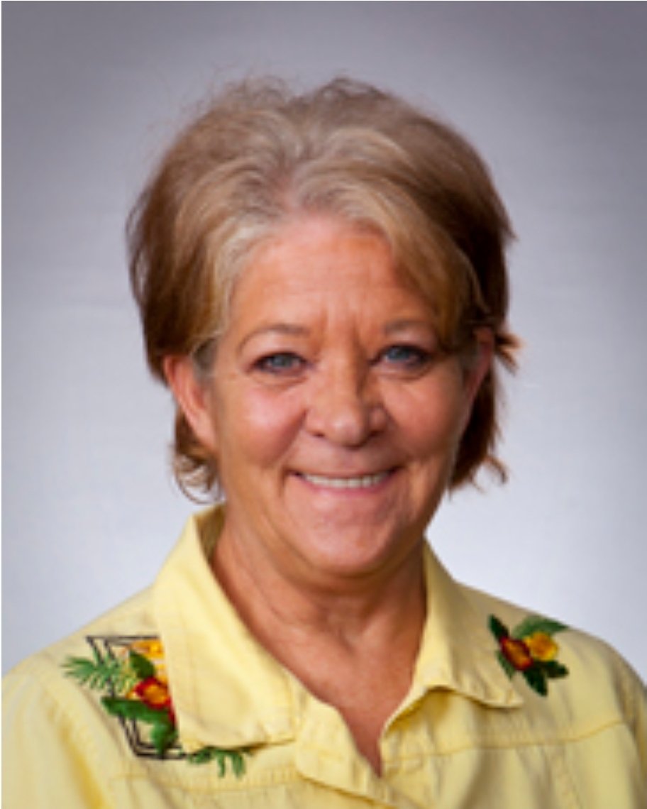 HendersonISD's tweet photo. Our condolences to the family at the passing of Sue Fears who had retired after 26 years of dedicated service to students and families. Sue had a special place in her heart for students who faced life’s greatest challenges. She was loved by her students and will be truly missed. https://t.co/zRK8Do6NHp