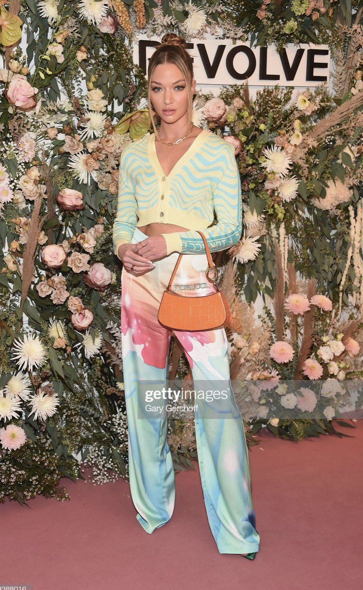 CostellWorld's tweet photo. Erika Costell at the 2021 Revolve Fashion Show #NYFW https://t.co/z1UZY8HBh0