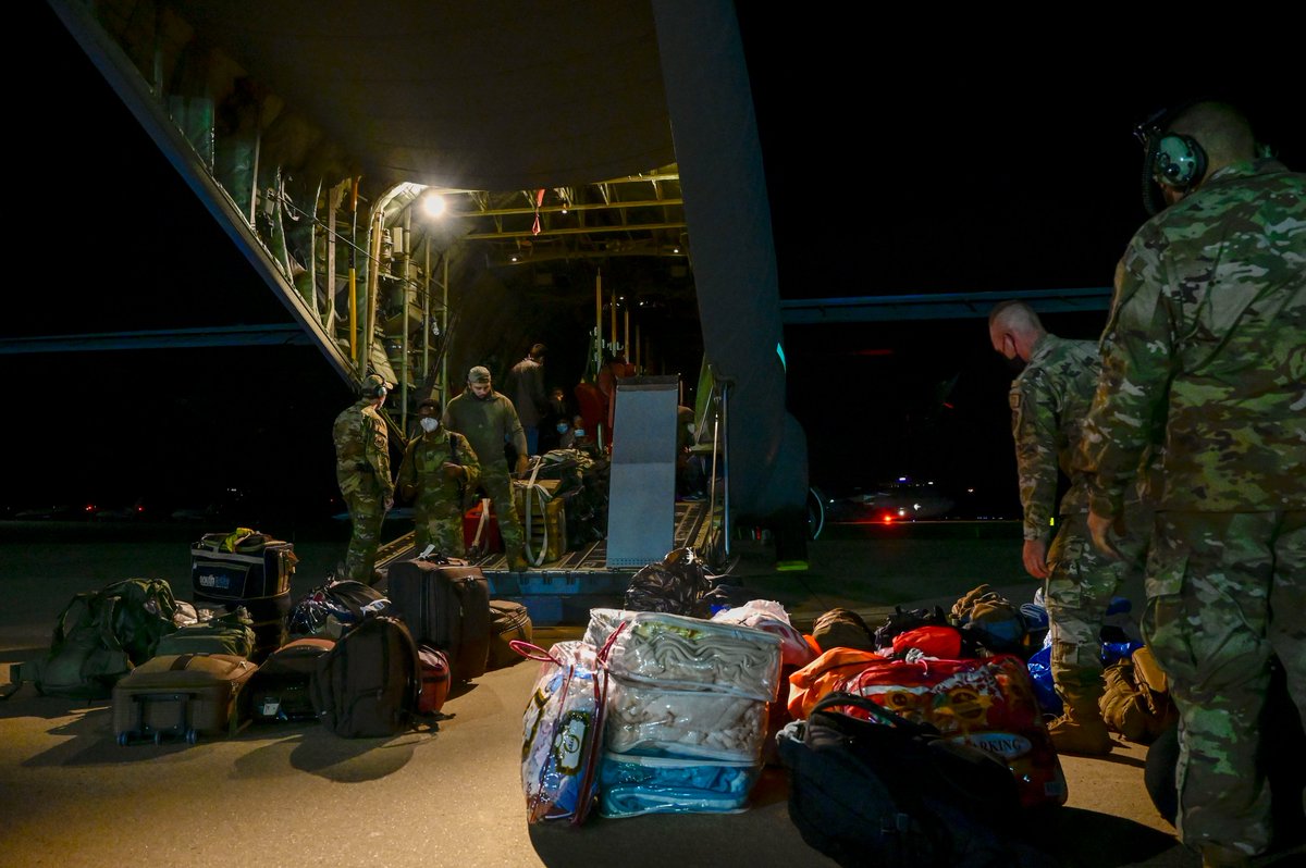 LRAFB's tweet photo. In support of Operation Allies Welcome, the 19th Airlift Wing continues to provide airlift transportation and relocation support to Afghan evacuees from Aerial Ports of Embarkation to U.S. Department of Defense installations within the United States. 🛫 https://t.co/SRrnyYl8UH