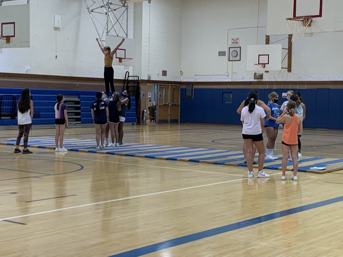 Oceanside Cheer (@oceanside_cheer) on Twitter photo OMS tryouts are underway! Good luck to our 7th & 8th graders! <a href="/osdAthleticdept/">OSD Athletics, Physical Education and Health</a> OMS tryouts are underway! Good luck to our 7th & 8th graders! <a href="/osdAthleticdept/">OSD Athletics, Physical Education and Health</a>