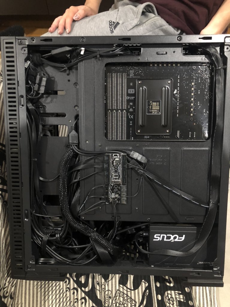 joaoneto_14's tweet photo. @LinusTech CPU 3700x
GPU ASUS TUF 3090 OC
2 TB nmve
2 TB HDD https://t.co/BR83wxNh57