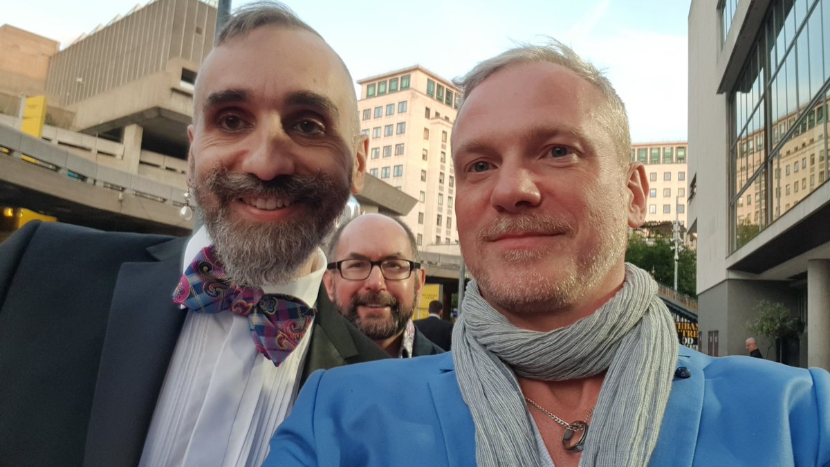 At the world premiere <a href="/JamieMovie/">Everybody's Talking About Jamie</a> <a href="/southbankcentre/">Southbank Centre</a> Thanks to <a href="/zefrog/">Nicolas Chinardet</a> for inviting me. 🙂 #fabulous