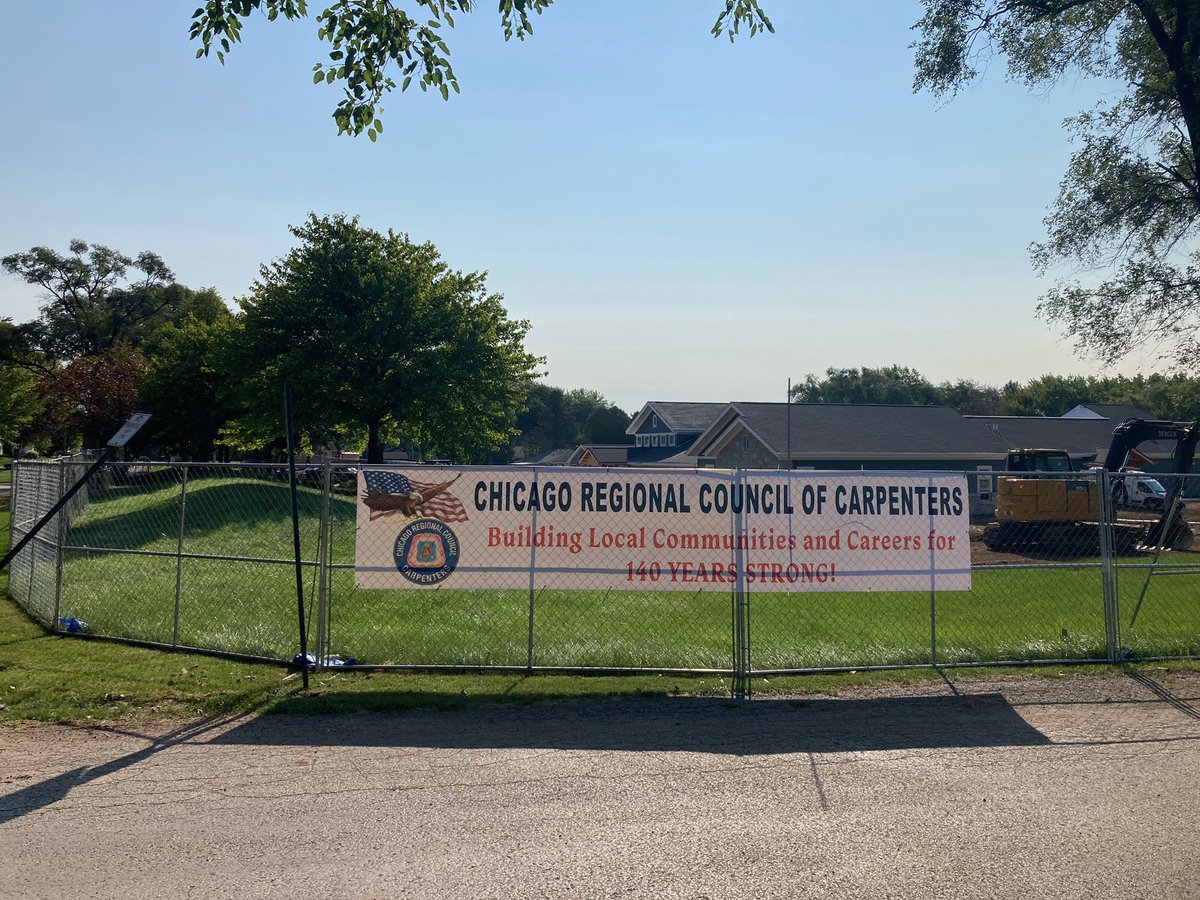 MidAmCarpenters's tweet photo. Our banners are proudly displayed in Johnsburg at the Village Hall & at Berkshire Senior Living, both Union job sites! As a bonus, the job sites happened to be on the parade route of yesterday’s Saufen Und Spiel Parade, one of the Village’s largest events! Great work #Local250! https://t.co/3VbLd2EMLz