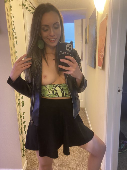 To the girl who recently told me over and over again I&rsquo;d look so much hotter with Botox, I&rsquo;d like to<a href="/tag/mvsales"class="tags"><span>#mvsales</span></a>