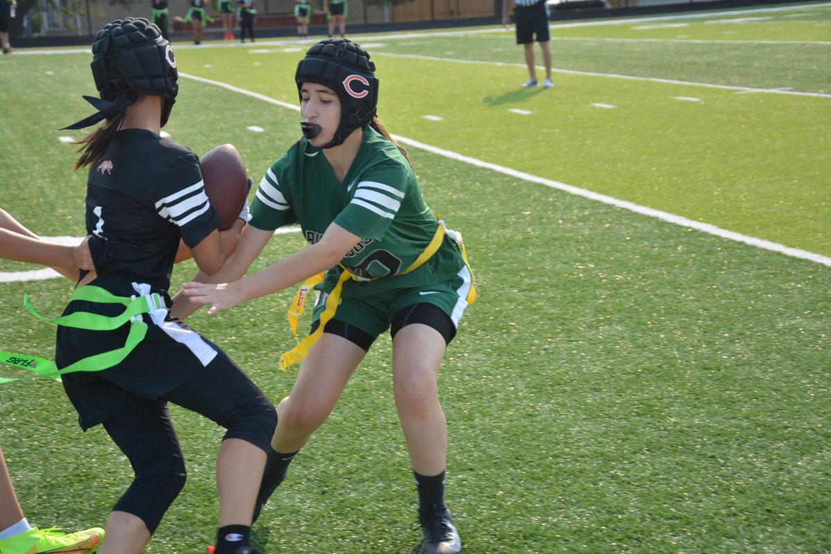 BearsOutreach's tweet photo. The @ChicagoBears were hyped to join @CPLAthletics in kicking off their first-ever girls @NFLFLAG football league in Chicago this past Saturday!

We're looking forward to a great season. 

@ChiPubSchools 
@BeNobleLeague 
@usnikefootball https://t.co/BGSvXm9sUG