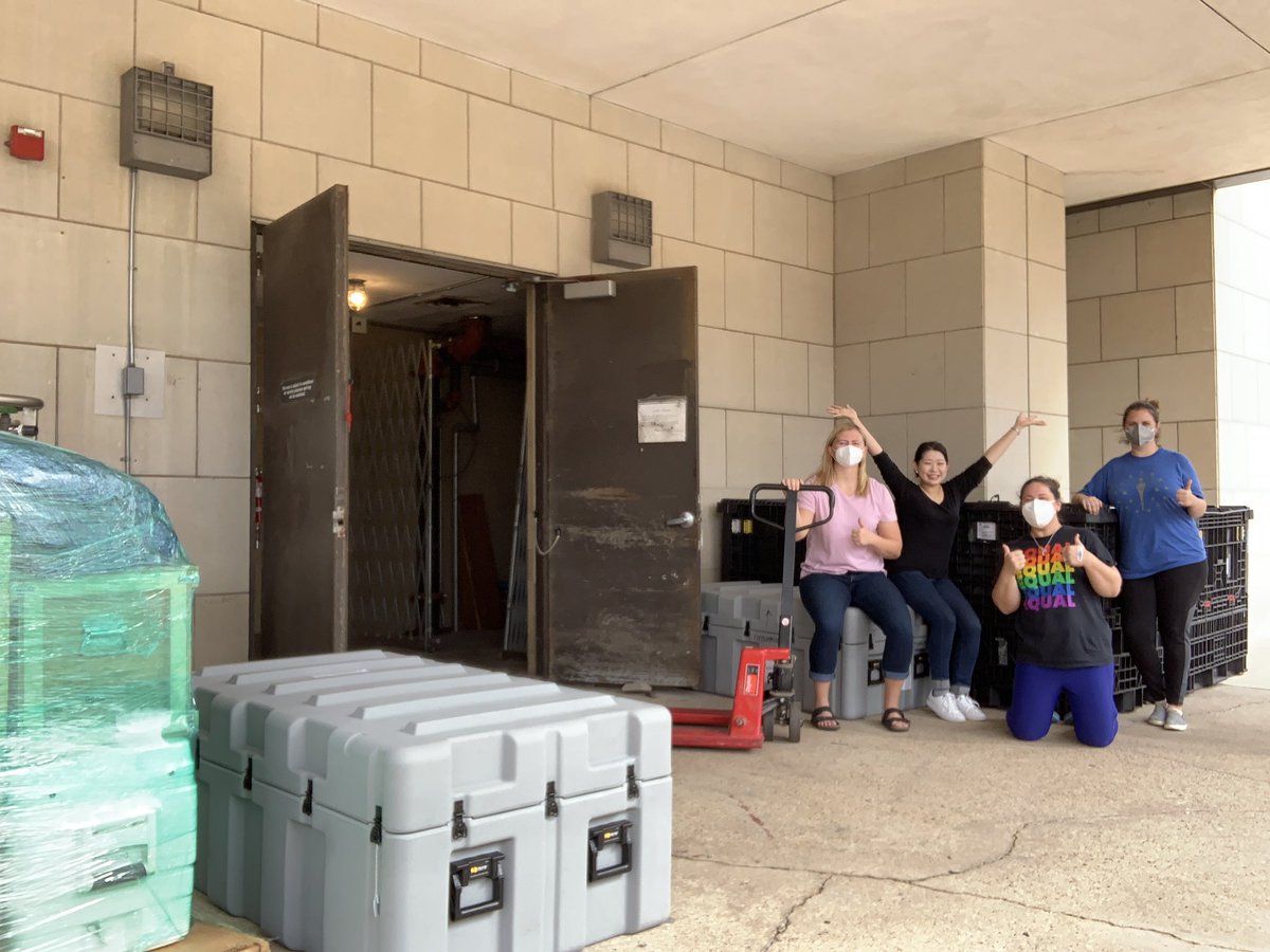 JessFitzsimmons's tweet photo. Six pallets of gear for research cruise #2 of 3 in as many weeks got picked up today! @s_gunnells and @SeaPeteRun are excited to get some seawater and particulate samples from the tropical Pacific! @tamu_ocean https://t.co/dt3KyhnxAG