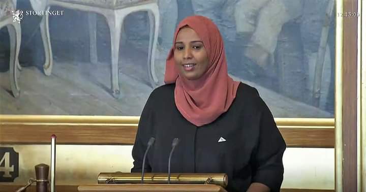MohamedSelh's tweet photo. #BREAKING:Somali woman, Mariam Hussein wins a seat in the Norwegian Parliament and thus becomes the first Somali origin in the Norwegian Parliament. #Somalia #Norway
Sources:Norsom👇
https://t.co/td5NVcVzJ3 https://t.co/iVkaN1HXLj