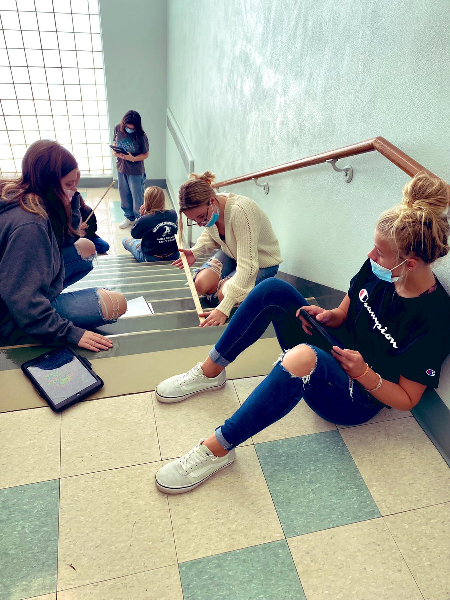 TelfordAmy's tweet image. Lab Science students measuring stair rise &amp;amp; run to determine gradient. #SalemWildcatPride ##DoScience #MathInScience