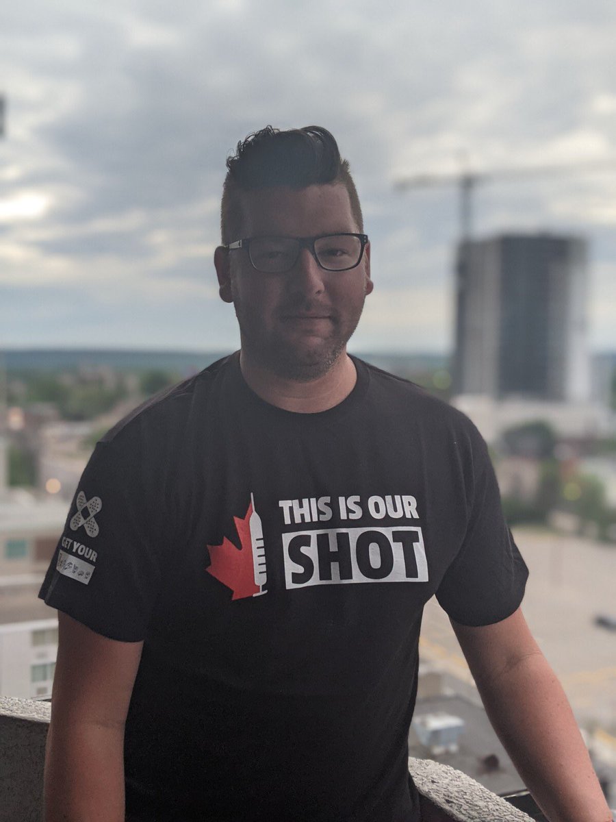 FraserCory's tweet photo. @Michelle_Joyner @DuffinCatherine @AndrianaLukich @candreatta2 @yelenapotts @jesse_tolan @SheriStegne @victoria_haslam @GHHN_TheNetwork I got mine! This is our shot! #ThisIsOurShot #stopcovid #HamOnt https://t.co/e9m9FWd9aX