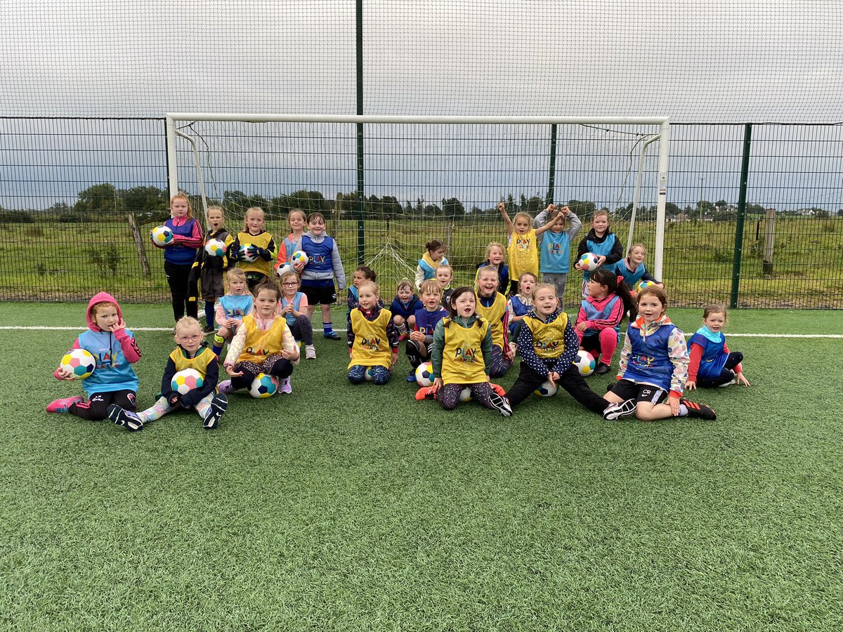 Kinnegadjuniors's tweet photo. Day 1 of our UEFA Playmakers camp done and dusted. Chapter 1 from Disney and Pixar’s The Incredibles 2.

30 girls all out in force taking on a super hero battle to save the city from the Underminer. Mission complete, see you all next week 
#kjafc #FAIWestmeath https://t.co/E8zZJfhQwn