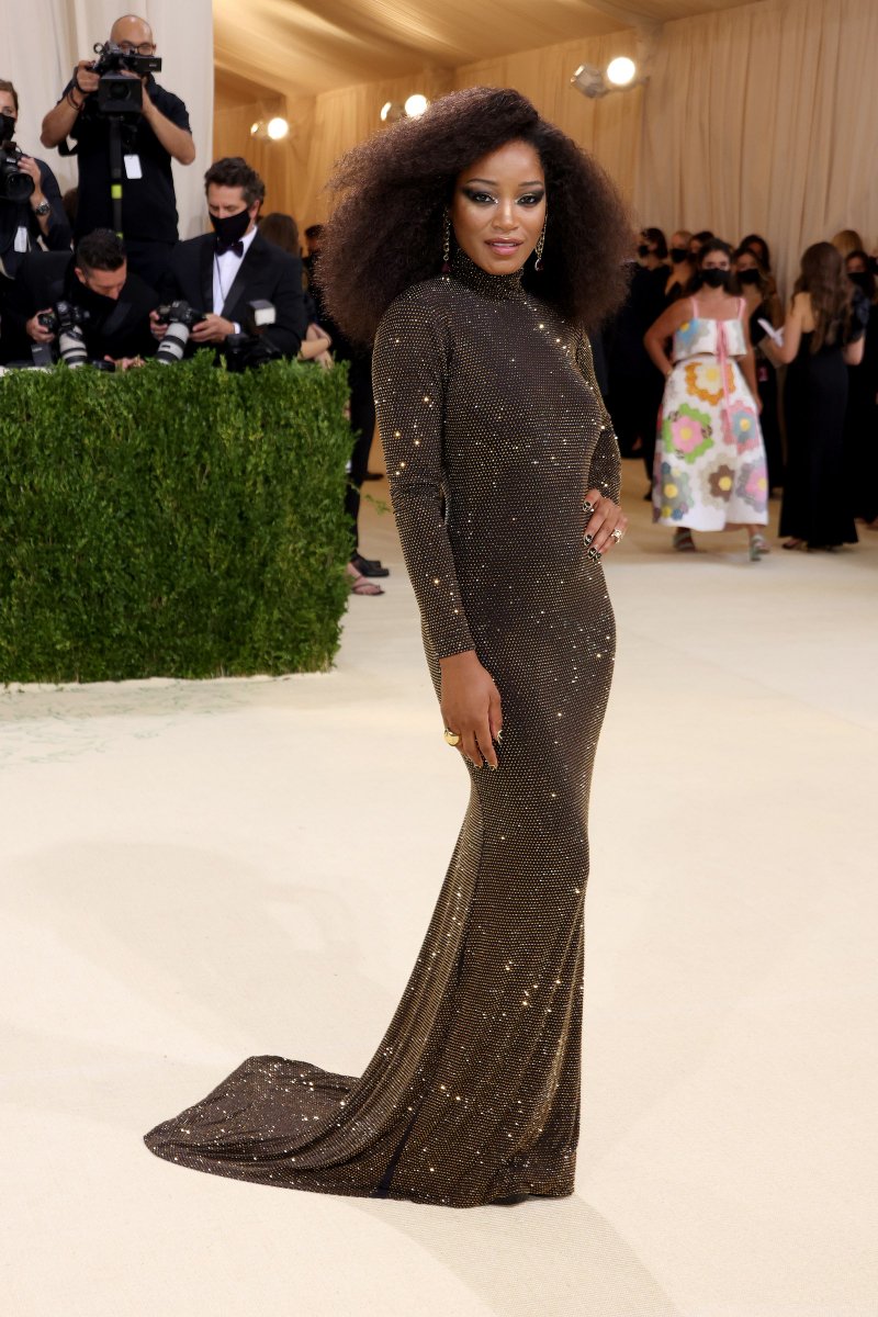 voguemagazine's tweet photo. We are live from the 2021 #MetGala red carpet! See every look from fashion's biggest night: https://t.co/5pjTkrvZNs https://t.co/9JQtgdODaI