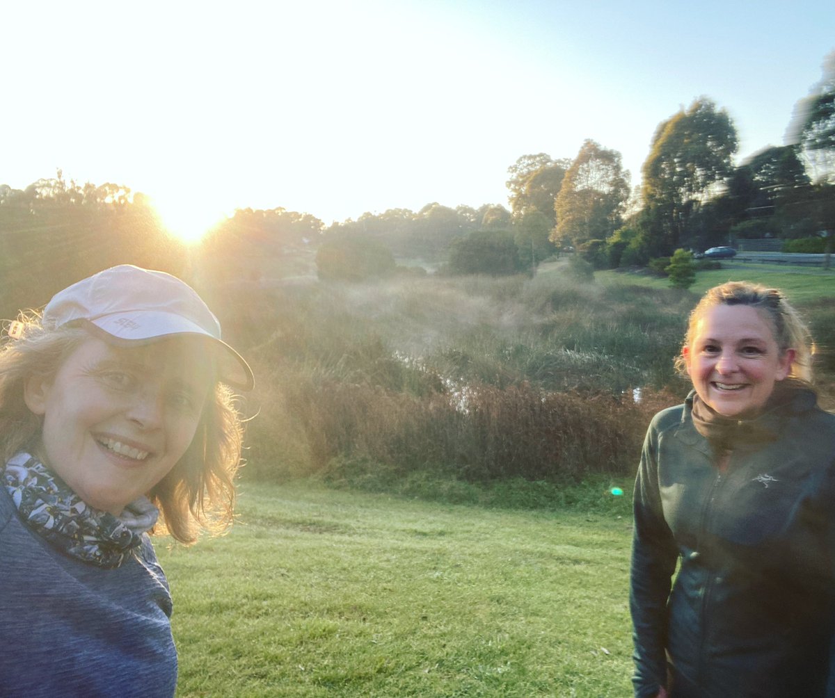 scidocmartin's tweet photo. Thank goodness for running friends and sunny mornings 💛 #melbournelockdown #scimelbrun #teamcssm #runningmakesmehappy https://t.co/QIr7cuAJ67