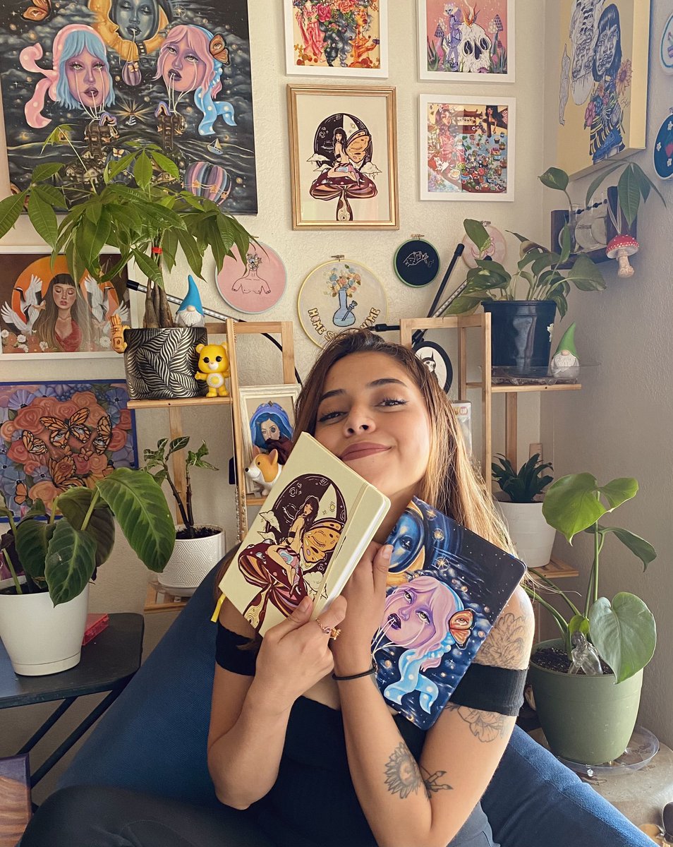 evalunartt's tweet photo. It costs $0 to RT and help me share my art with the world 🥺📚☁️ https://t.co/nuilmidDAW