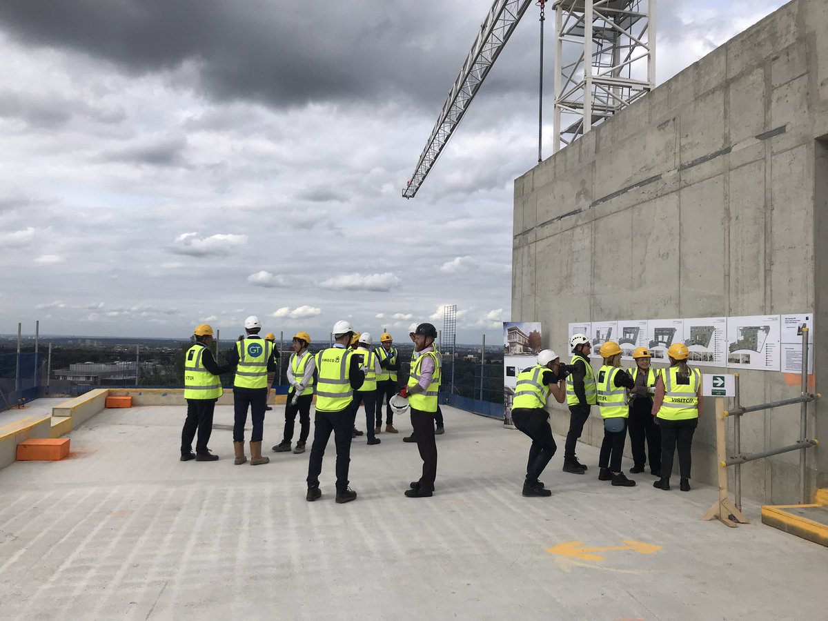 DominicHook1's tweet photo. Magnificent major milestone at the Royal Marsden today! Topping out of the Oak Cancer Centre. Very exciting to see it taking shape. #worldclasshealingenvironment @bdp_com @isglimited @royalmarsdenNHS @royalmarsden https://t.co/SYKhnKzpln